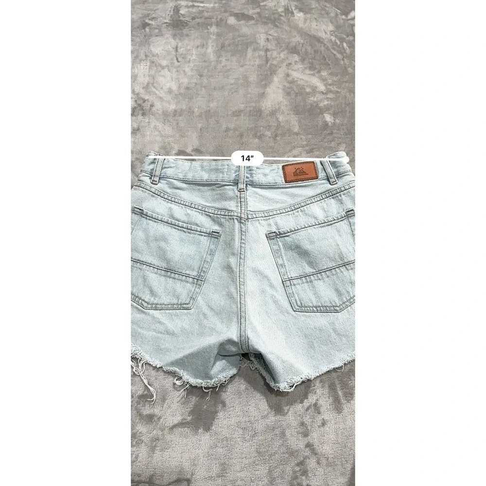 Quicksilver Shorts Women Size 28 Cut-off Denim Frayed‎ Hem Zipper Button EUC